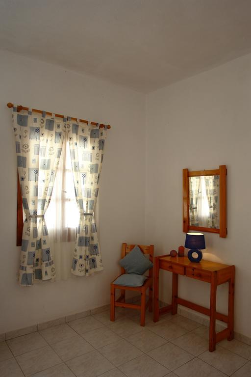 Irene Rooms Folégandros 외부 사진